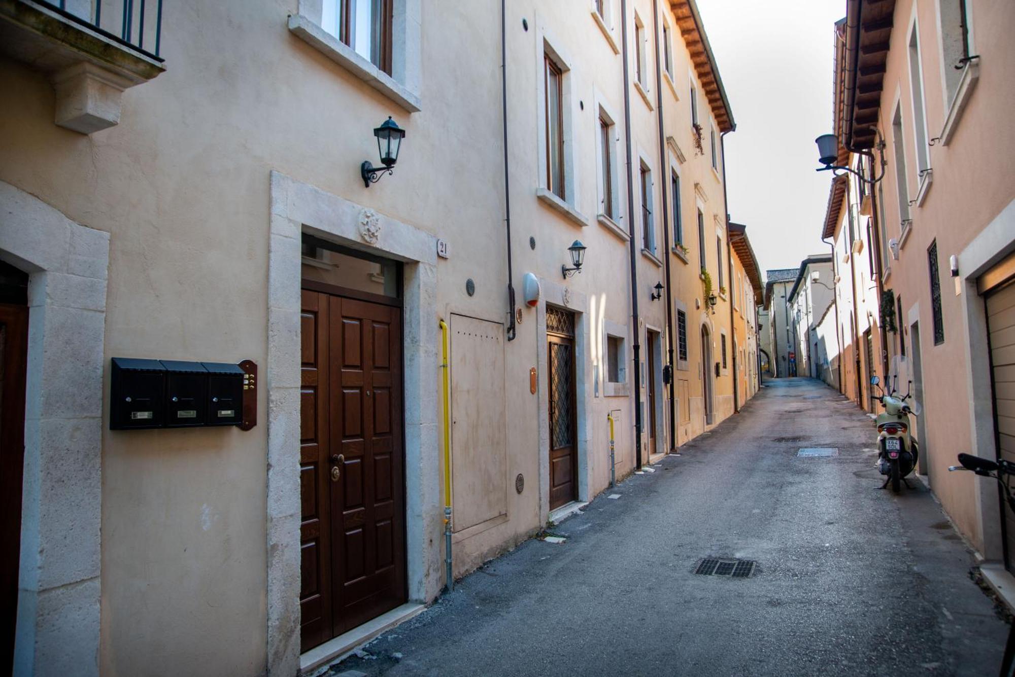 Appartamento Casa Fedele LʼAquila Esterno foto